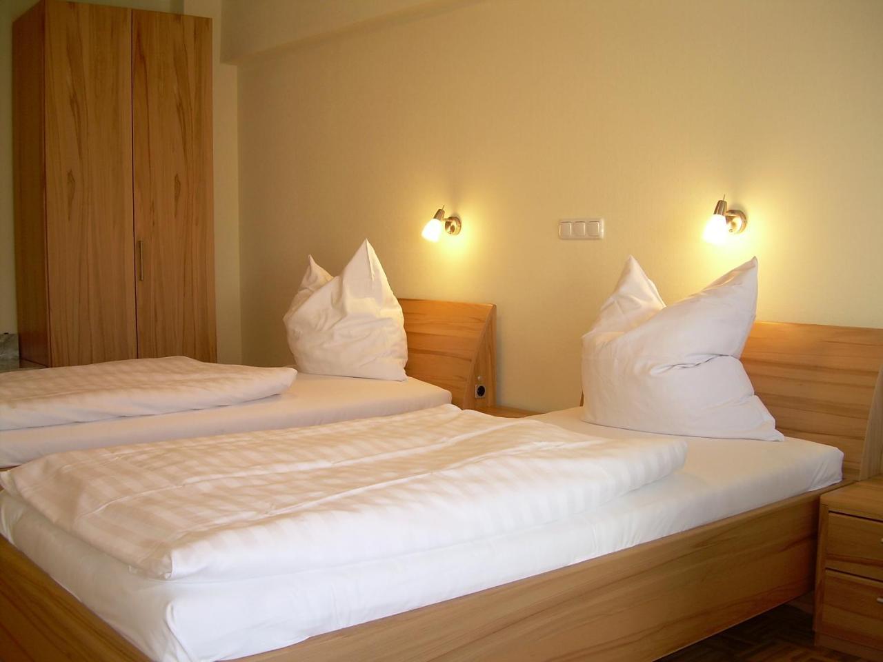 Hotel-Restaurant Saelzerhof Salzkotten Kültér fotó