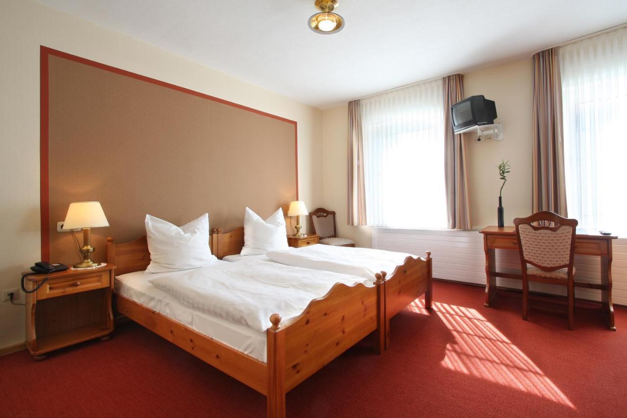 Hotel-Restaurant Saelzerhof Salzkotten Kültér fotó